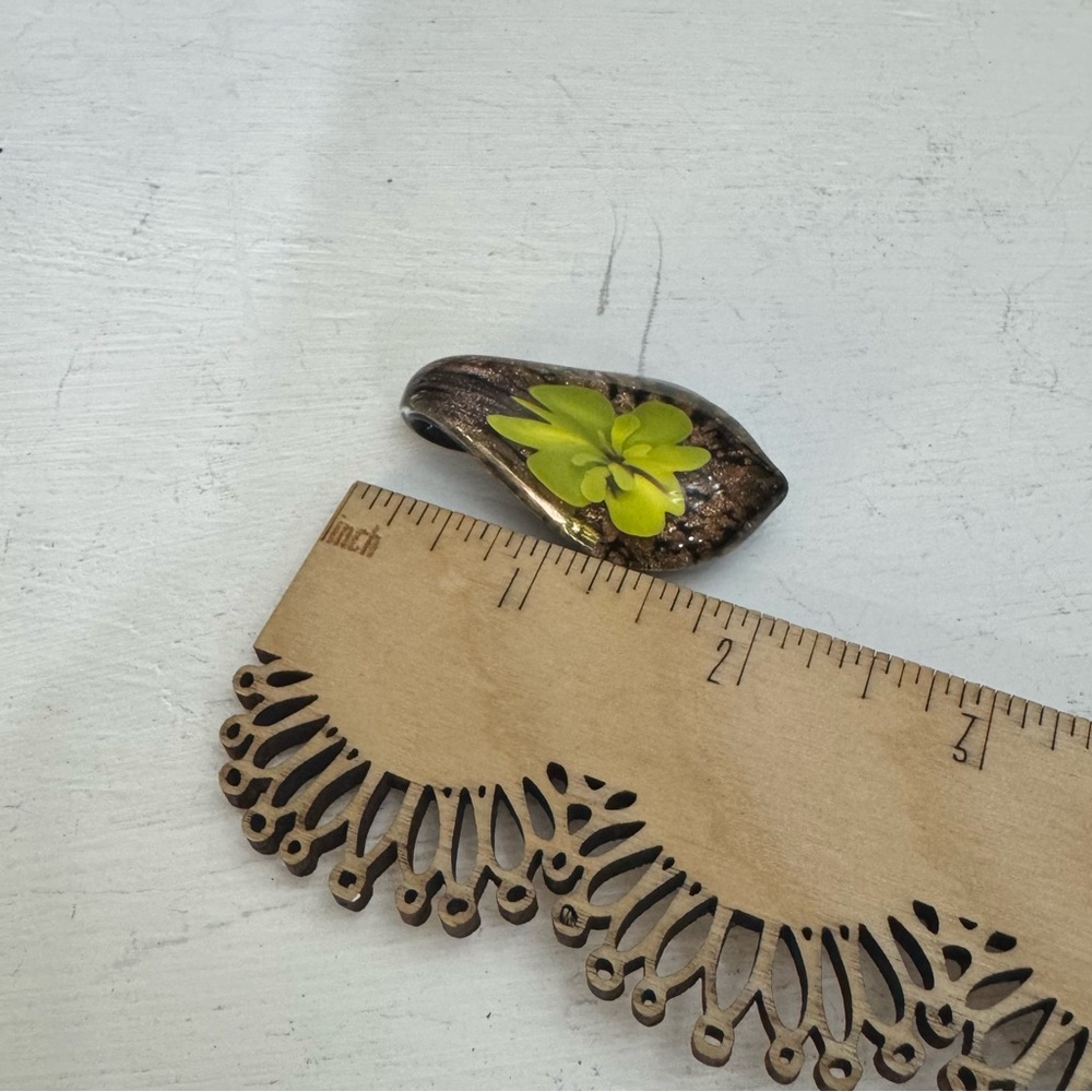 Yellow Flower Glass Pendant - Picture 8 of 9